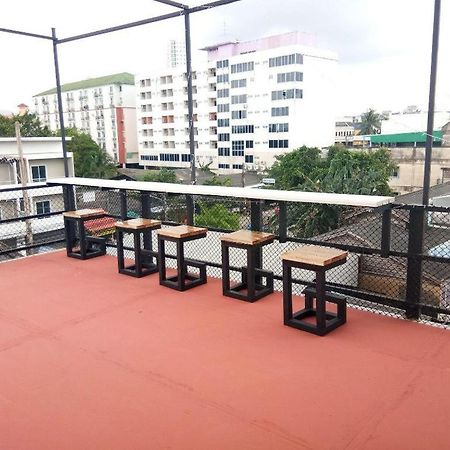 The 25 Hostel Hat Yai Extérieur photo