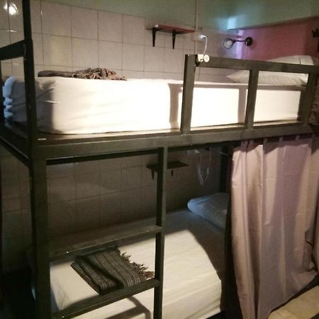 The 25 Hostel Hat Yai Extérieur photo