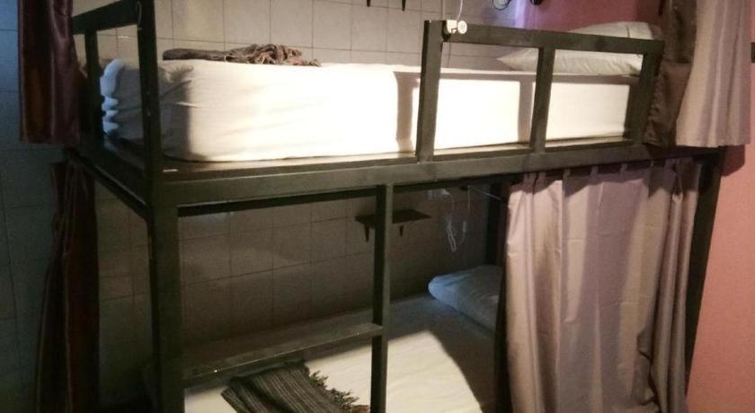 The 25 Hostel Hat Yai Extérieur photo