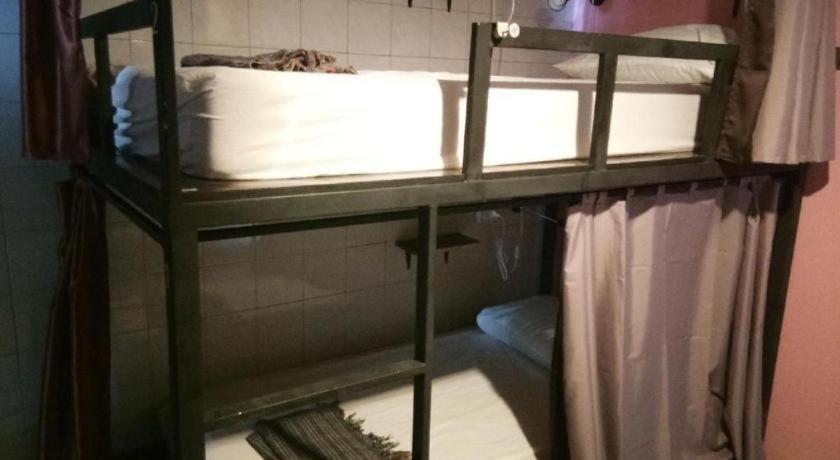 The 25 Hostel Hat Yai Extérieur photo